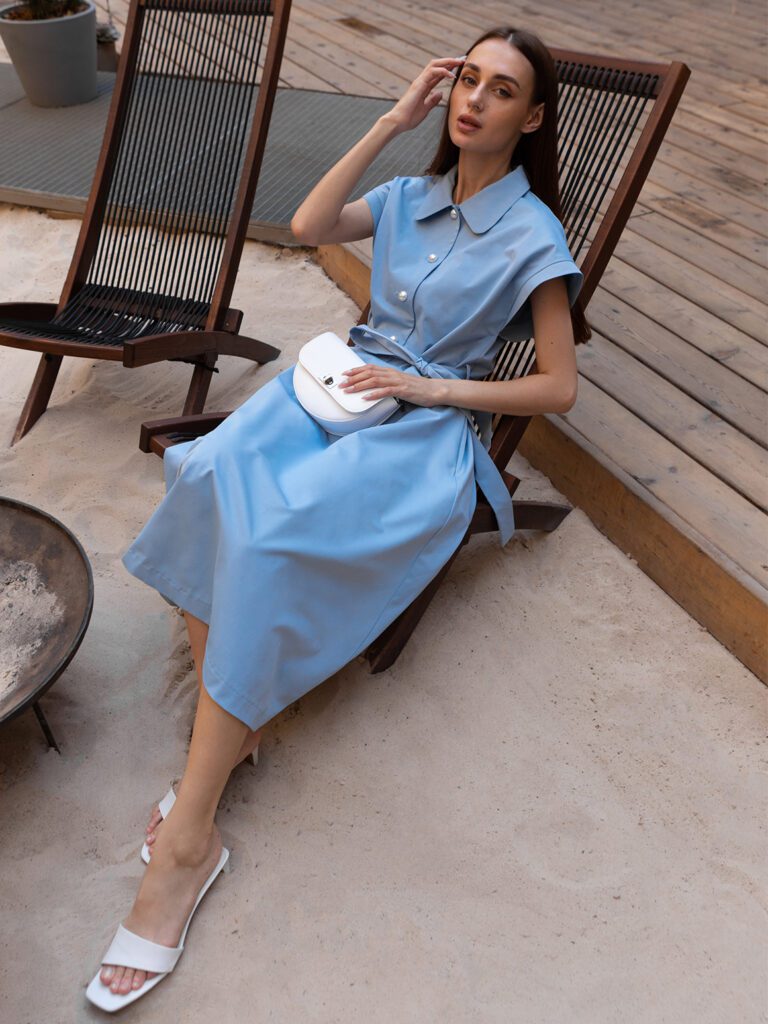 девушка в платье