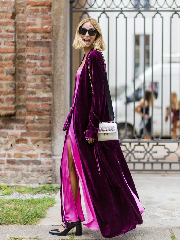 девушка в бархатном луке