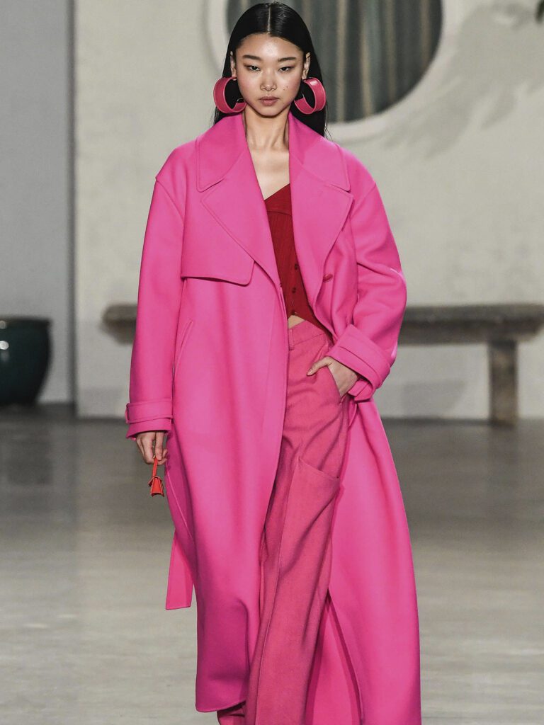 девушка в розовом