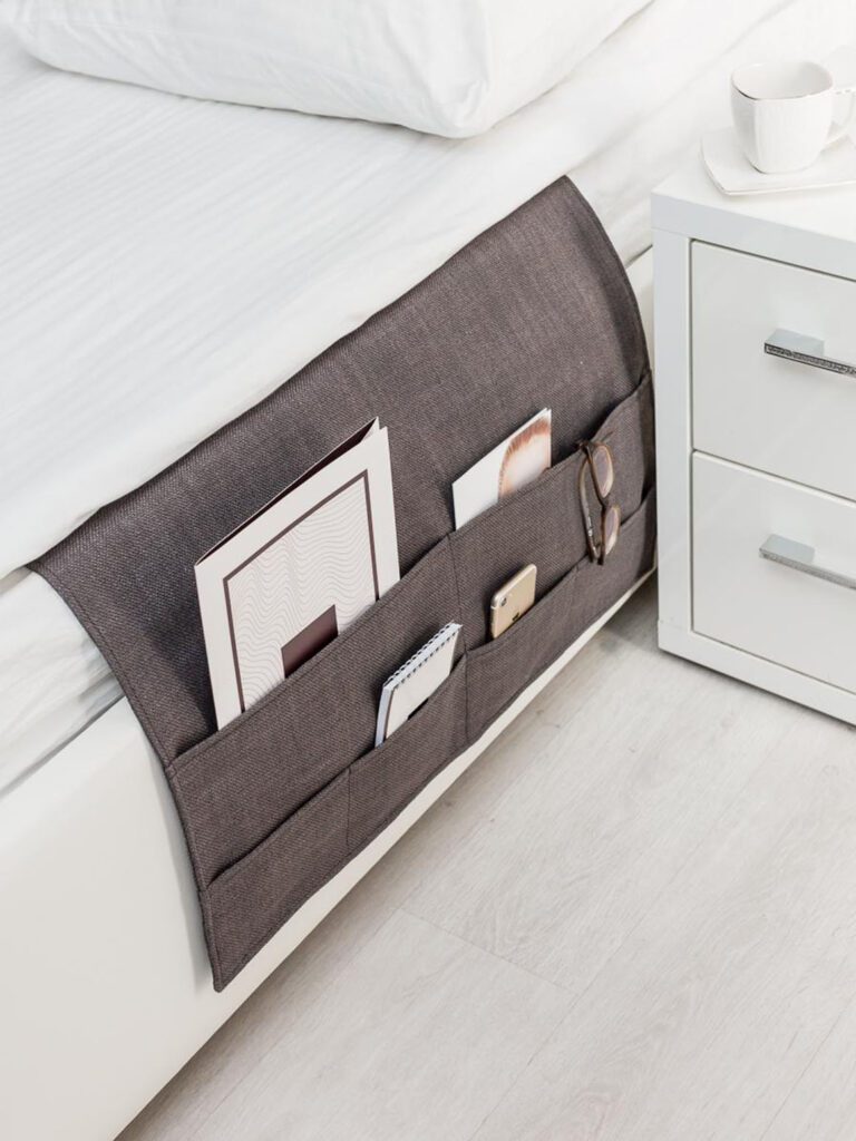 органайзер на кровать