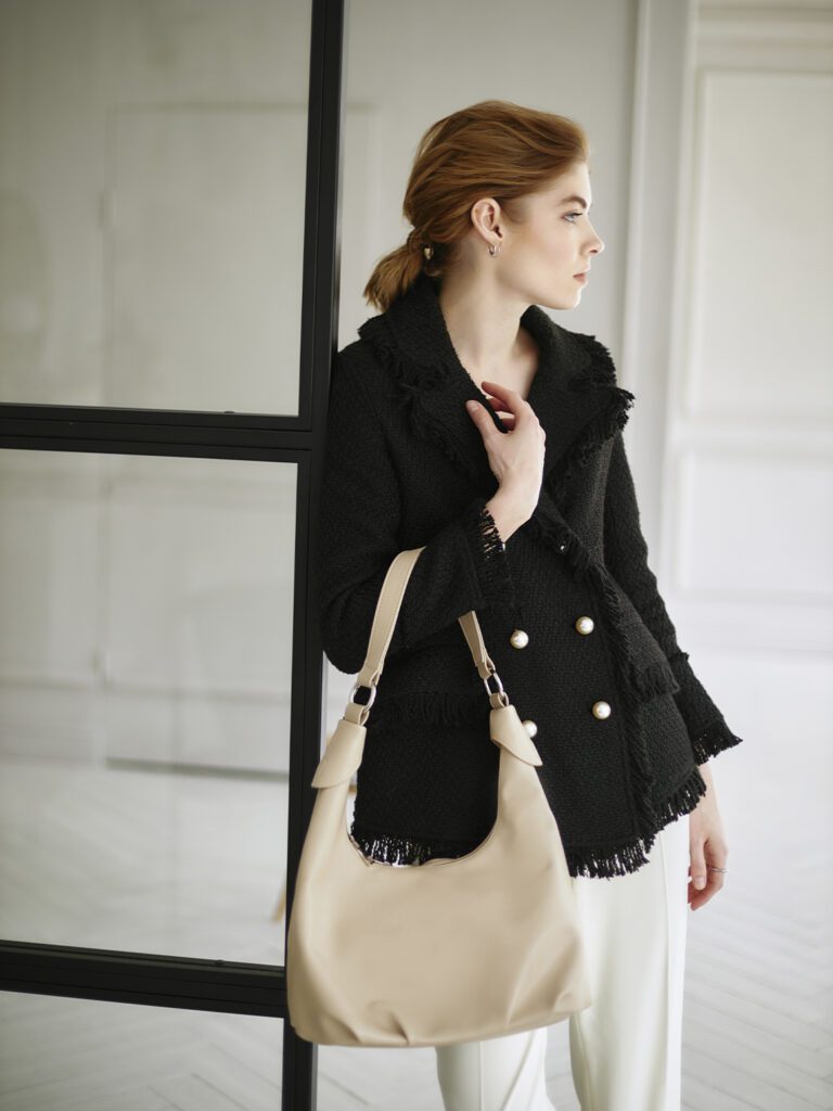 девушка с хобо