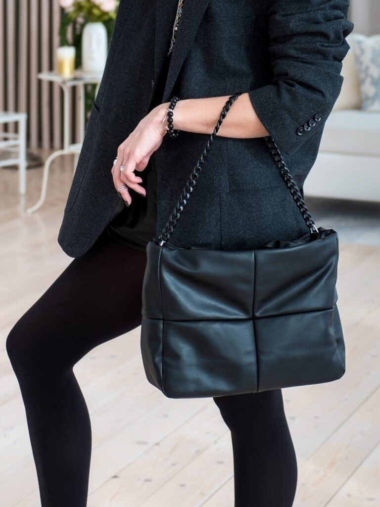 дутая сумка