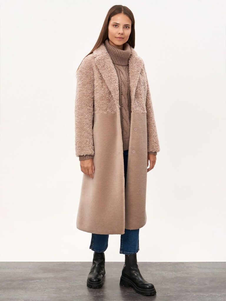 девушка в комбинированной шубе