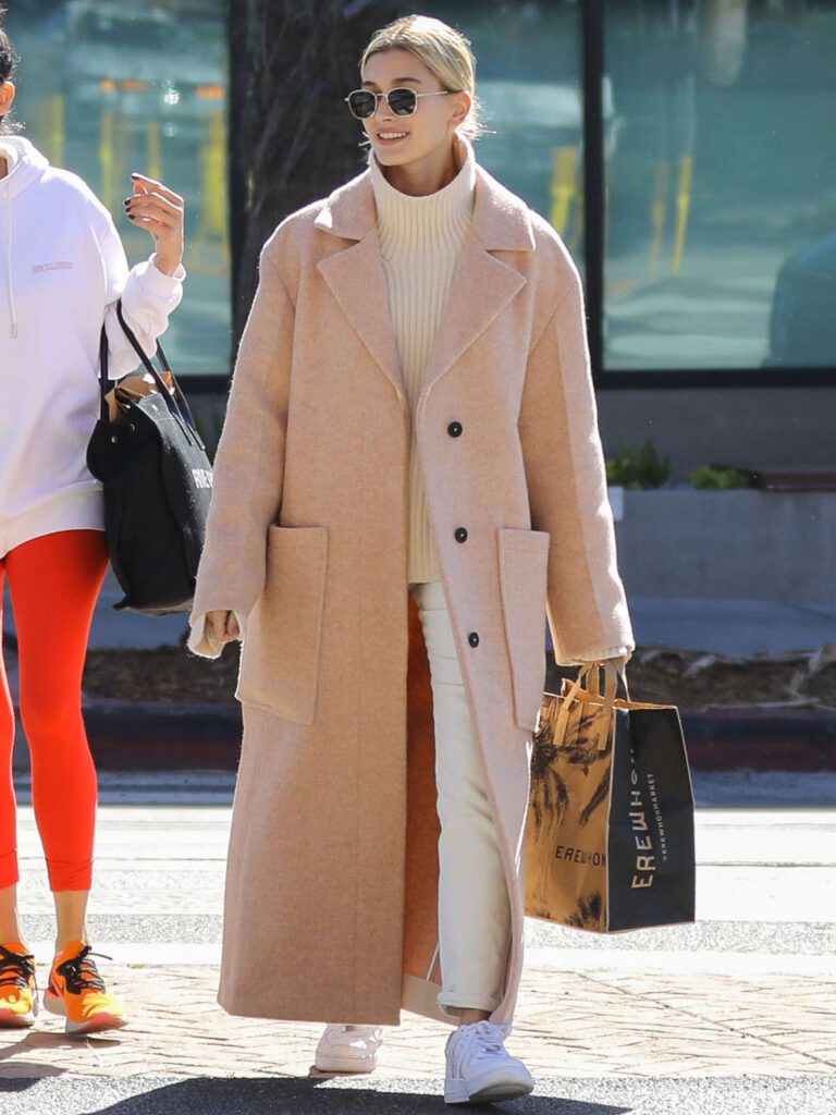 Хейли Бибер