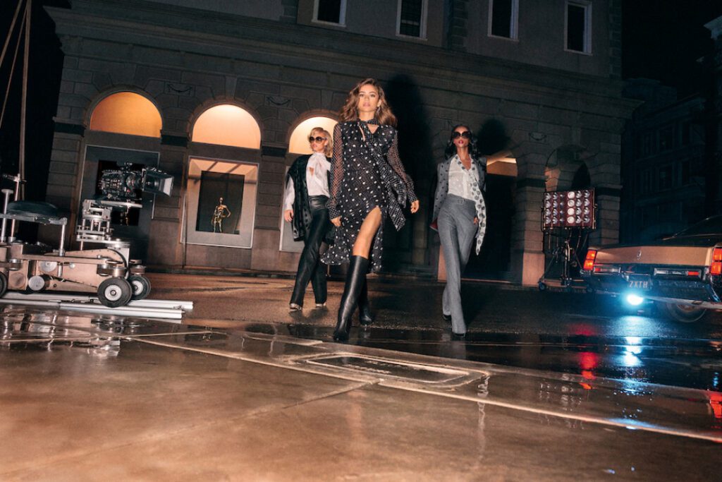 Коллекция, которую Зендея выпустила вместе с Томми Хилфигером