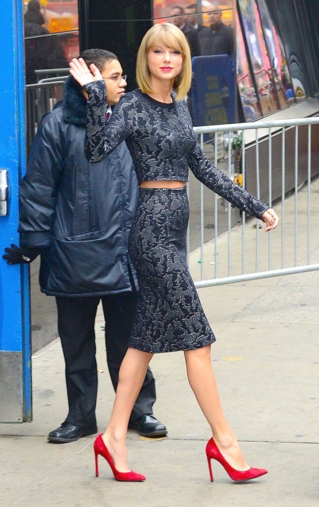 Гид по стилю: 5 фэшн-фишек Тейлор Свифт