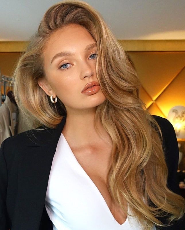 Тренд на натуральность: японский маникюр, латте-макияж, окрашивание волос в 2023 году