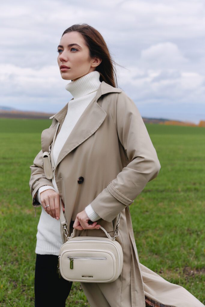 Офисные образы в стиле light-academia: как собрать женственный деловой наряд