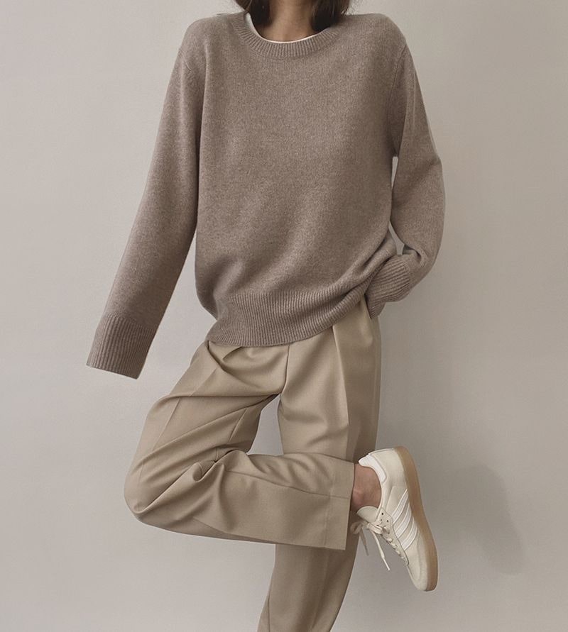 Офисные образы в стиле light-academia: как собрать женственный деловой наряд