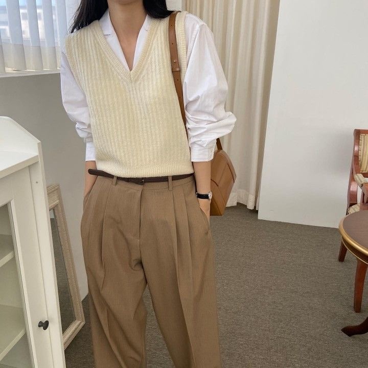 Офисные образы в стиле light-academia: как собрать женственный деловой наряд