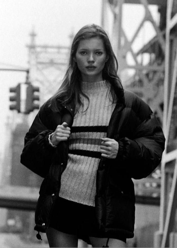 Стиль 90-х: силуэты, особенности и фэшн-иконы