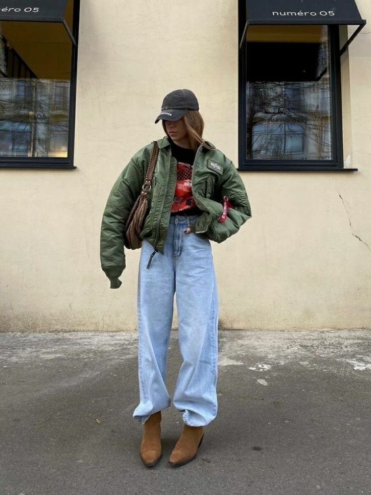 Стильная инвестиция – с чем носить казаки осенью 2023