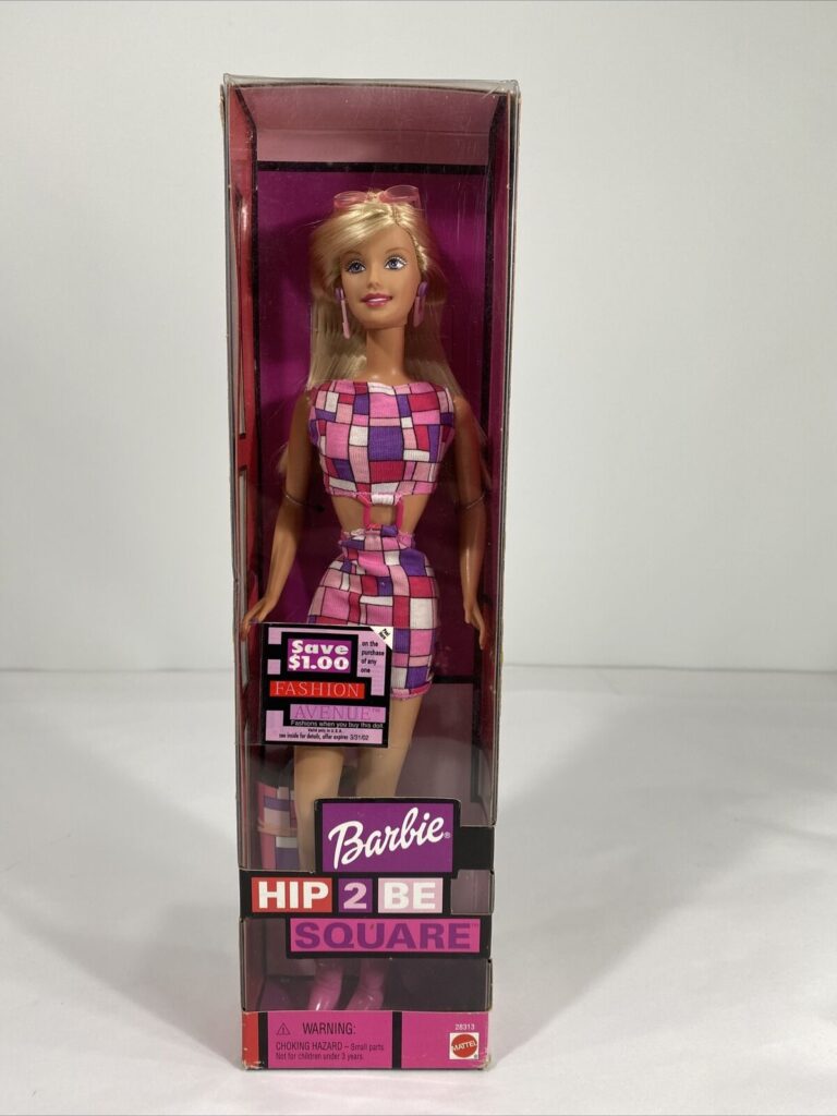 Барби 2000-х годов
Барбикор: как мода на розовый цвет захватила планету и причём тут Марго Робби